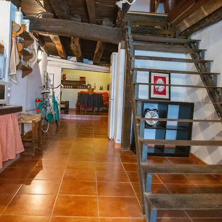 La Casita De La Corredera 칸델레다